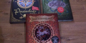 Review by Hag […]