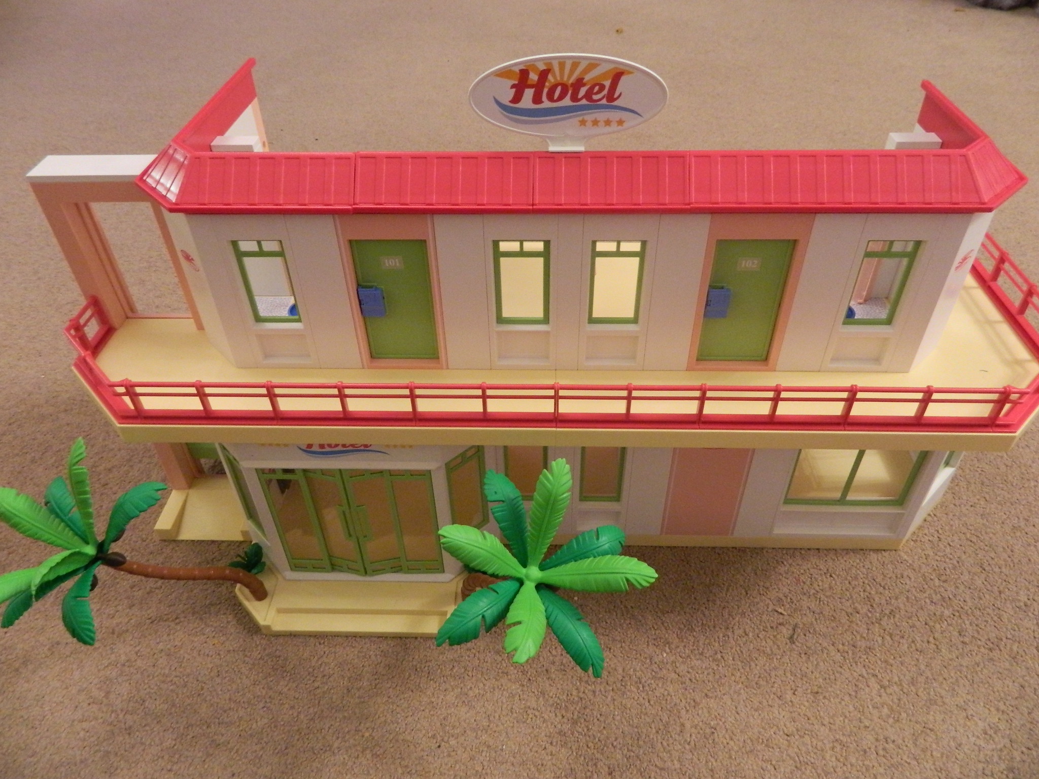 playmobil summer fun hotel