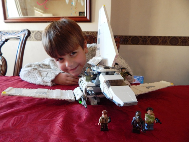 LEGO Star Wars Imperial Shuttle Tydirium - 640 x 480 jpeg 115kB