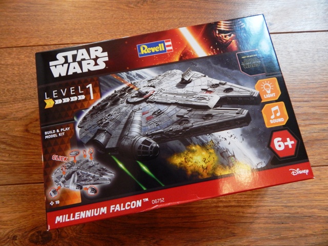 Build Wars Star Falcon The Awakens Force & Revell Millennium Play