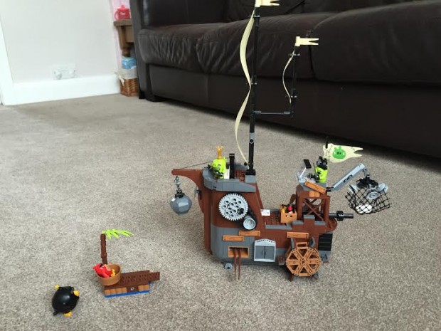 LEGO Angry Birds Piggy Pirate Ship 75825 