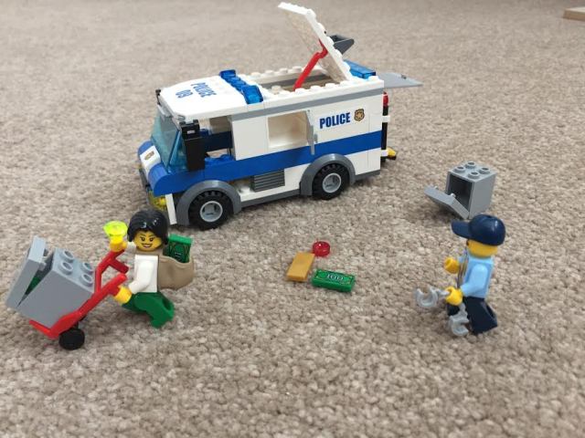lego city money transporter