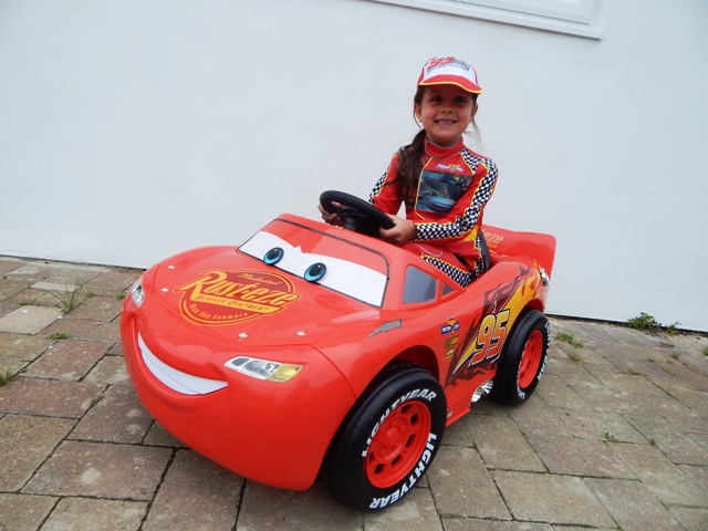 Cars 3 Lightning McQueen 6V Battery Powered Car