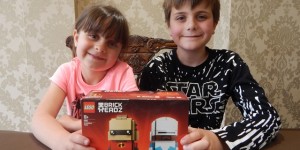 LEGO Brick Headz […]