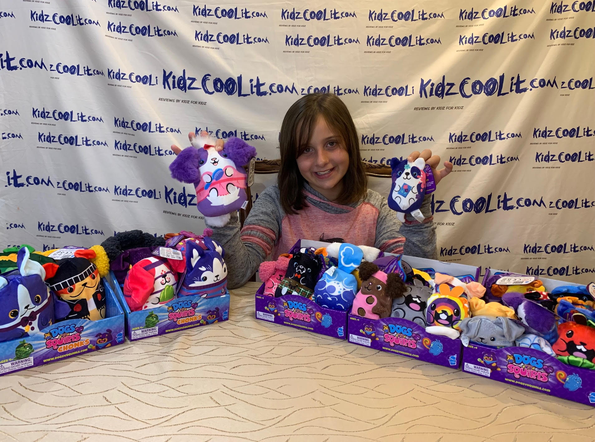 Cepia Dogs vs Squirls Chonks and Small Collectable Plush Toys