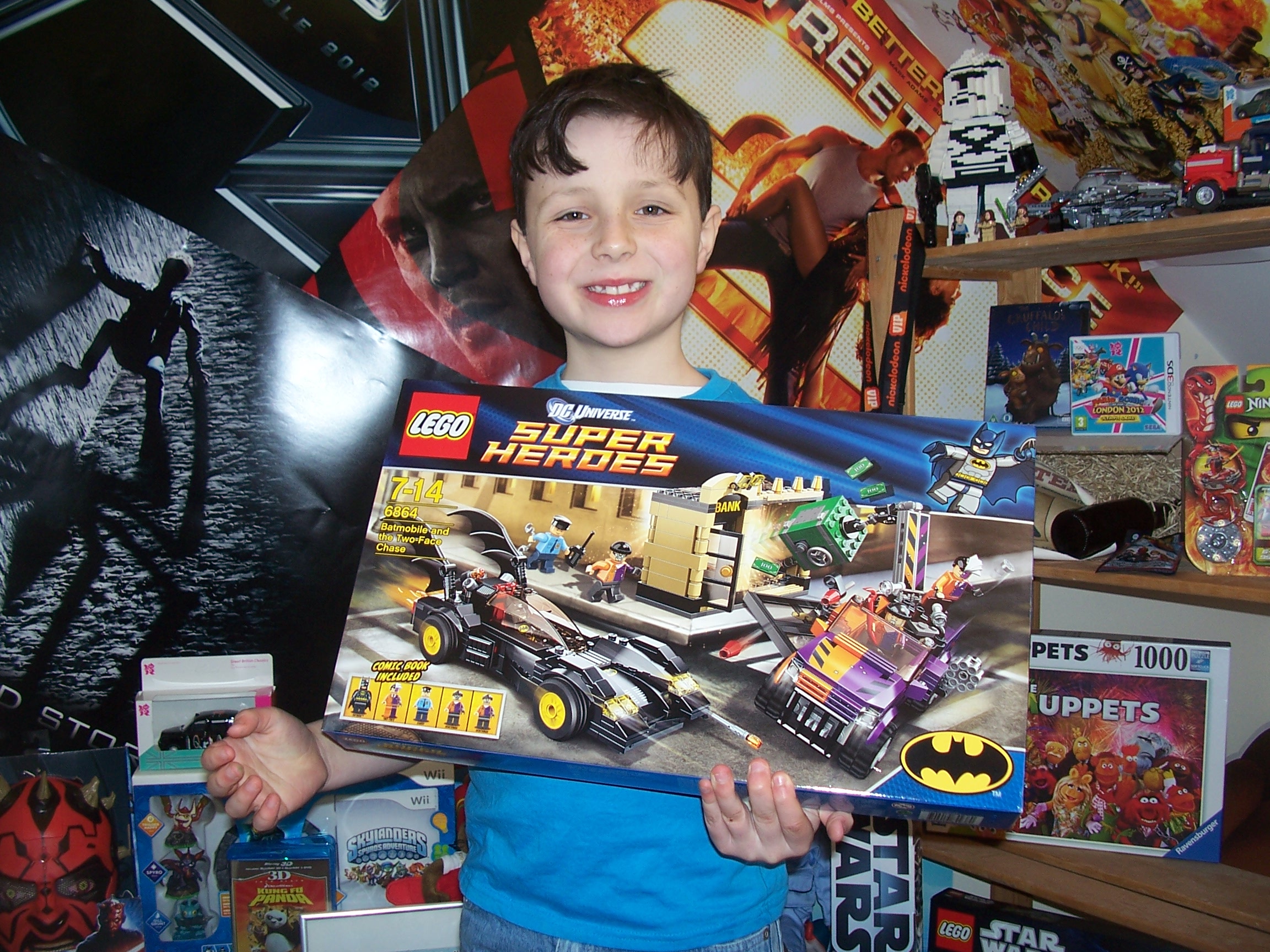 LEGO: DC Universe Super Heroes – Batman The Batmobile: Two-Face's Escape