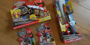 Power Rangers Super […]