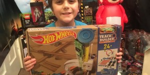 Hotwheels Track Builder […]