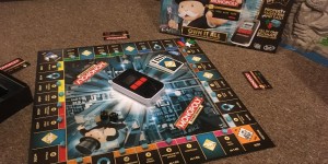 Monopoly Ultimate Banking […]