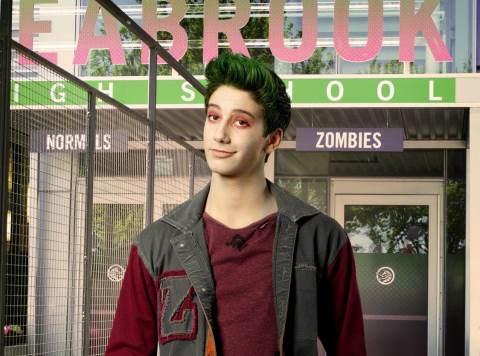 Disney Channel's ZOMBIES – Con & Bex chat Eating Brains, American Football  and Soda with Milo Manheim